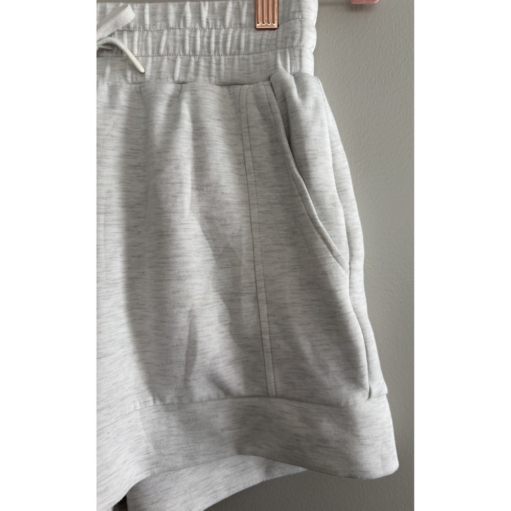 Varley Double Soft Atrium High Rise Shorts 4.5 Light Grey Marl Women's Small - Picture 6 of 13